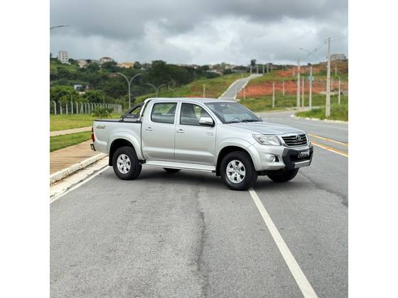 TOYOTA HILUX 2.7 SRV 4X4 CD 16V FLEX 4P AUTOMÁTICO